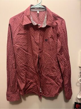 Cinch Women’s Red Geo-Print Lightweight button-up